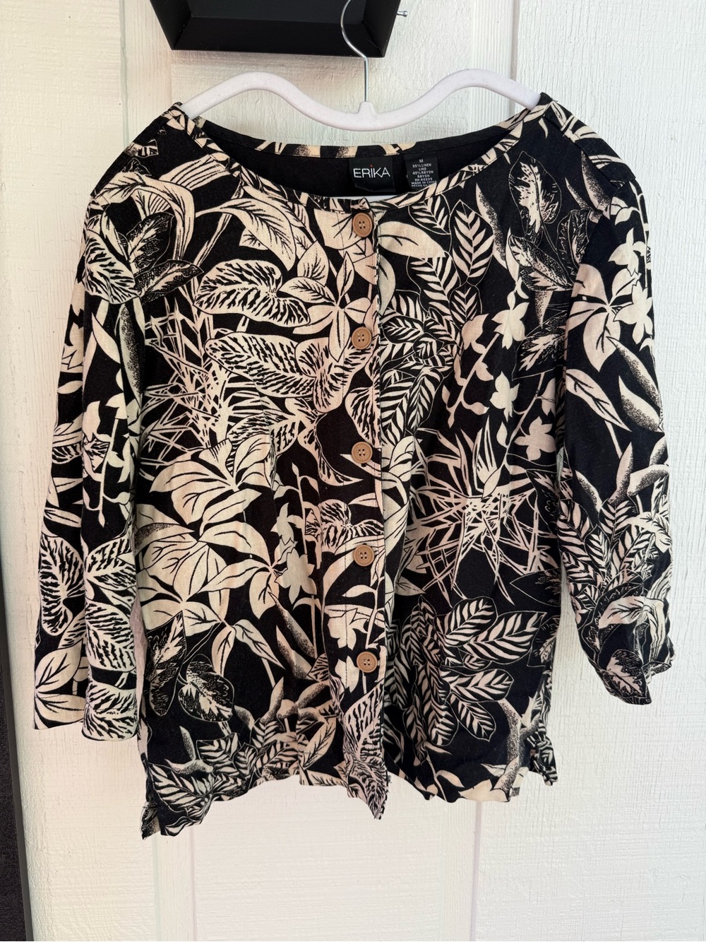 ERIKA brand Black and Cream Tropical Floral Pattern Button-Front Blouse